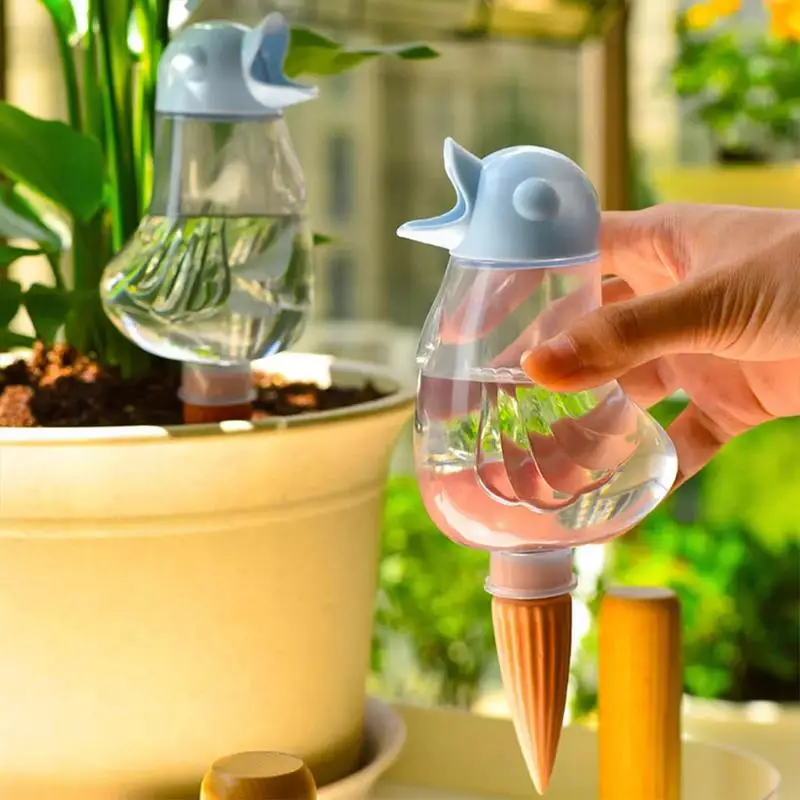 Plant watering ball 220ML watering ball transparent mushroom-shaped irrigation system device automatic water dispenser for plant