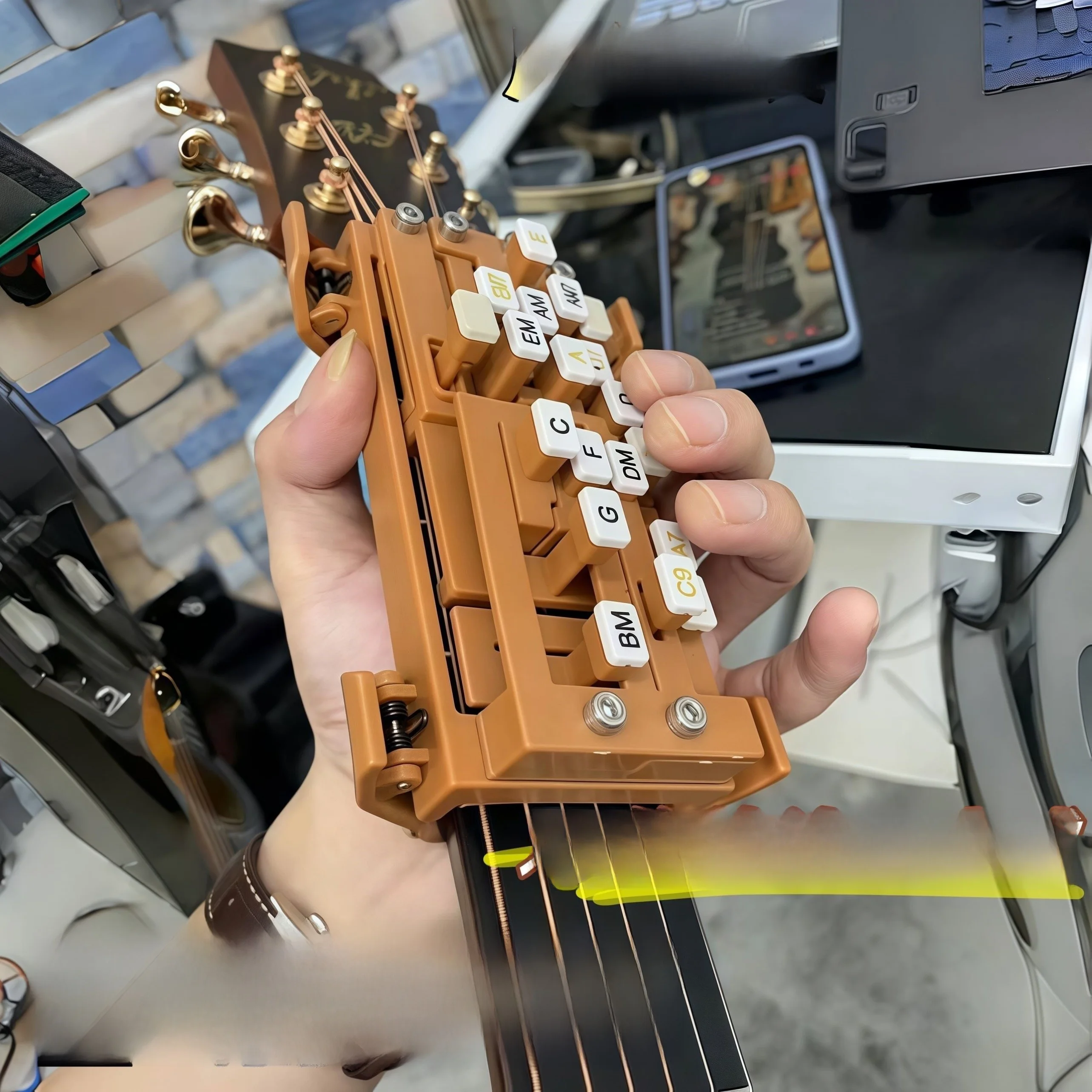 Automatic Gear Guitar Chord Helper Beginner Friendly Quick to Master Practice Finger Skills Aid String Pressing Device