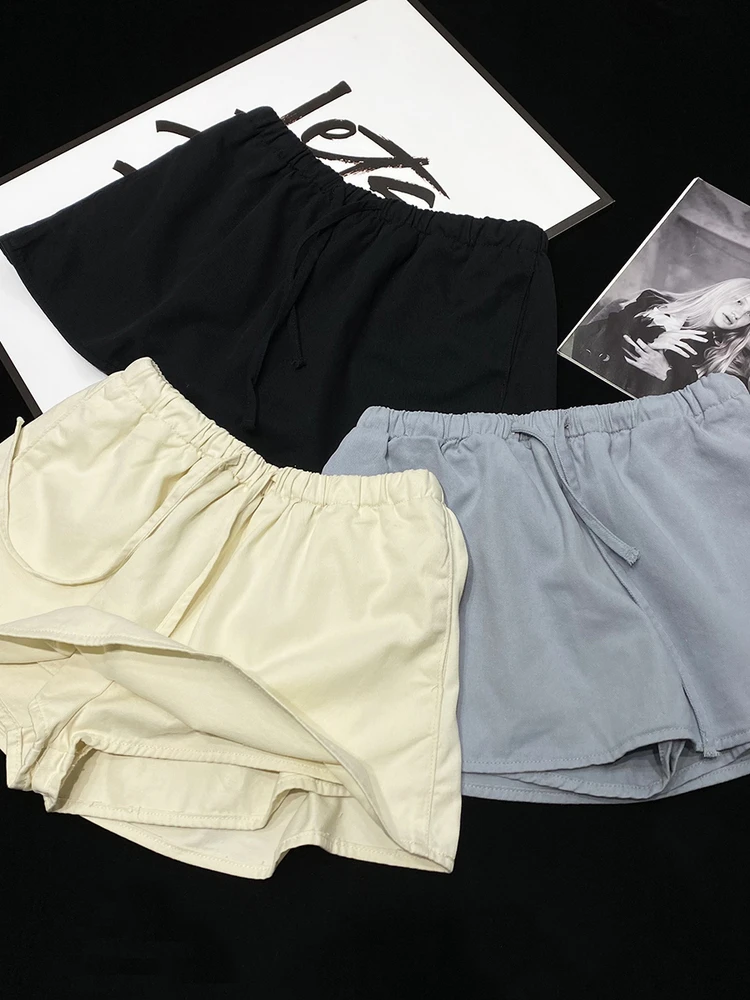 

Плиссированная джинсовая юбка с низкой талией. Женская антилегкая юбка CCA College Sle. Однотонная юбка трапециевидной формы с завязкой на талии.