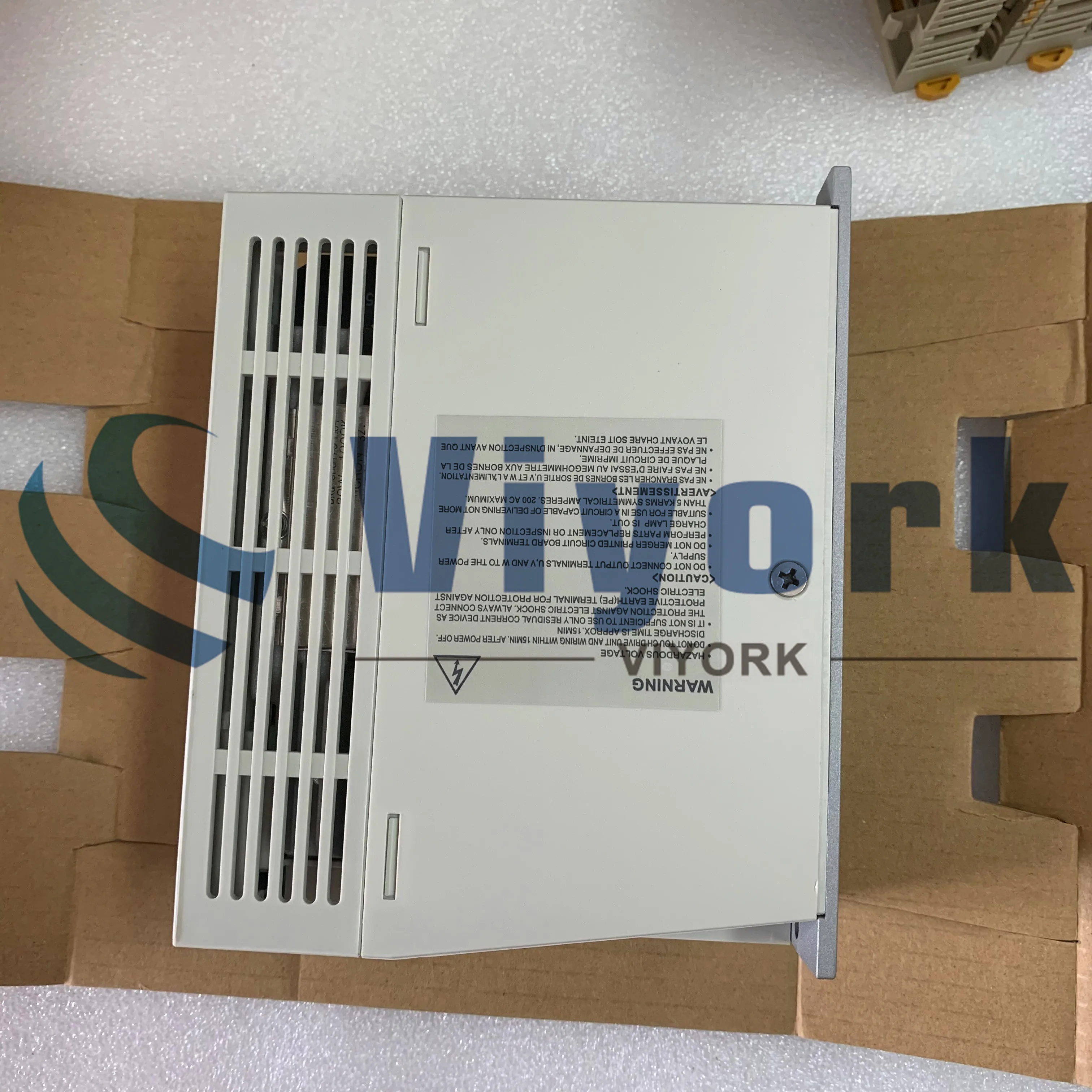 

MR-J2-40D SERVO AMPLIFIER 400W 200-230VAC 50/60HZ NEW