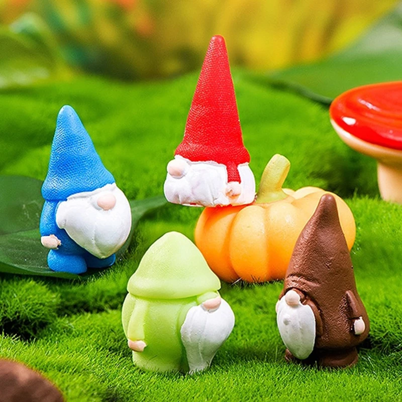 Mini nani di pasqua Figurine gnomo bambola fungo Micro paesaggio casa delle bambole modello auto interni ornamento decorazione del Desktop di casa
