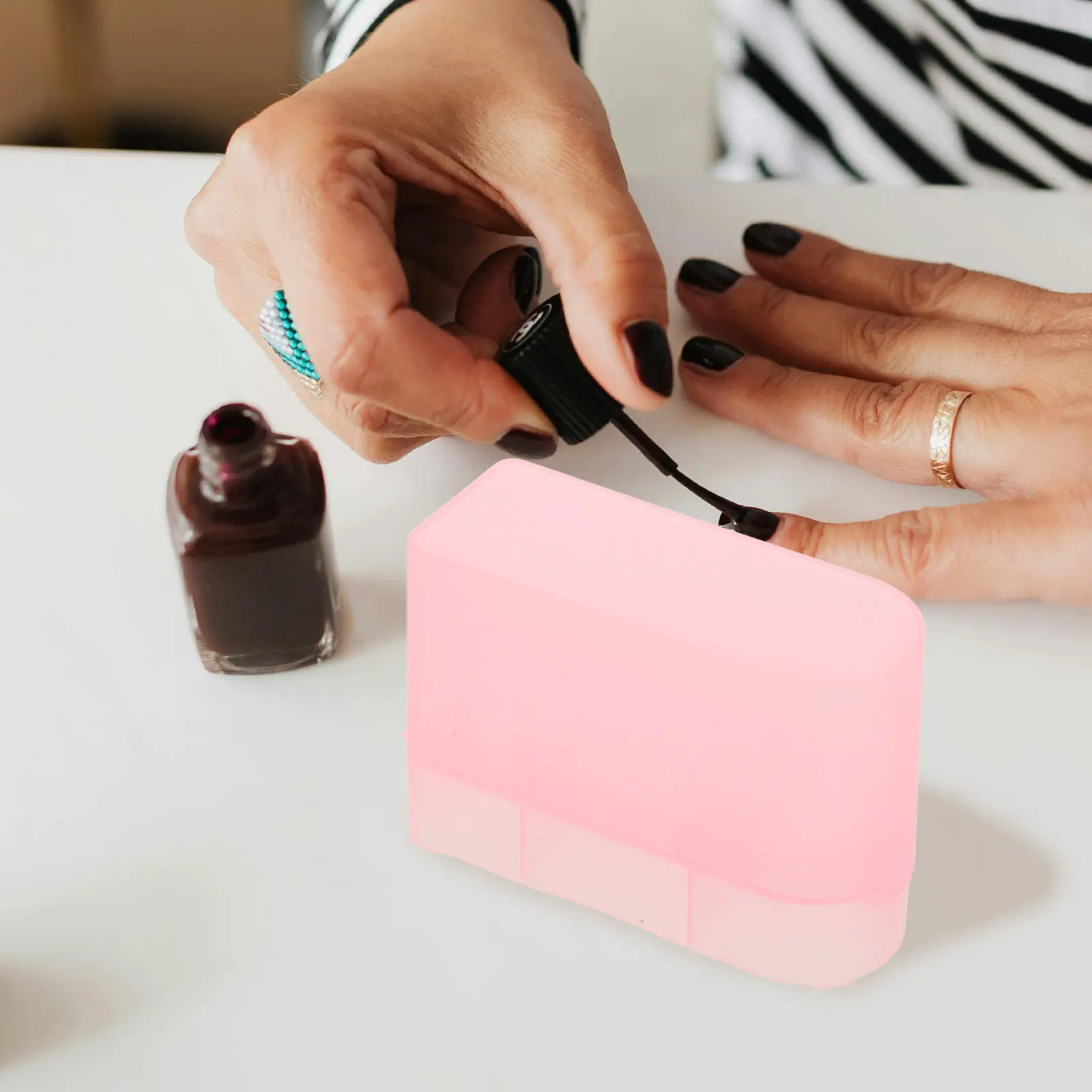 

Прочный пластиковый органайзер для насадок для маникюрного аппарата, коробка для хранения шлифовальных головок, для профессионального маникюра, практики и обучения в салоне красоты