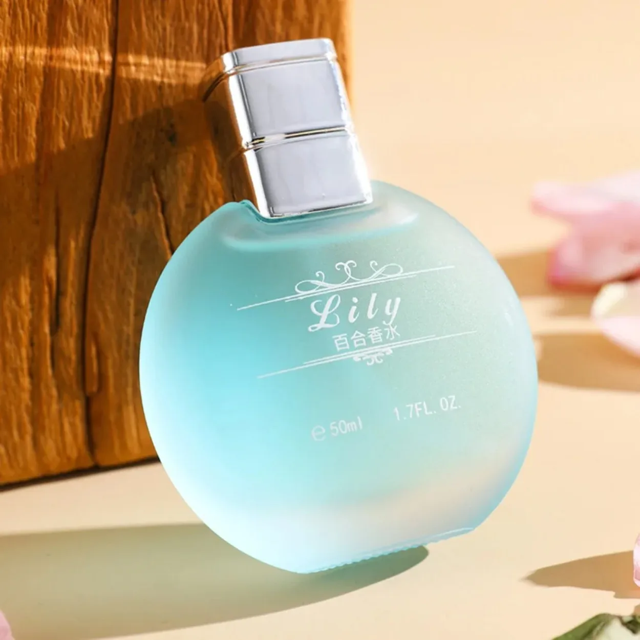 

Женский парфюм Osmanthus: свежий, натуральный цветочный аромат для лета, сочетающий ноты жасмина, лилии и розы. 50 мл, спрей для тела.