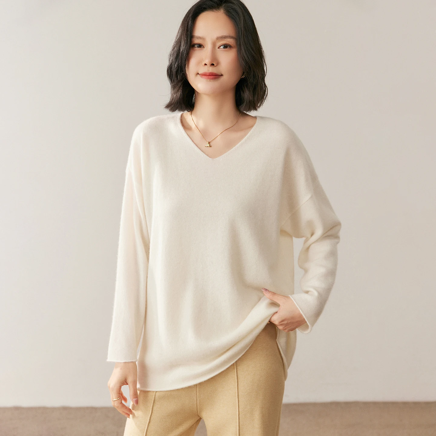 Sweter damski 100% kaszmir na jesień i zimę 2025, dekolt w serek, miękki, luźny krój, wysokiej jakości dzianina kaszmirowa na wiosnę, topy.