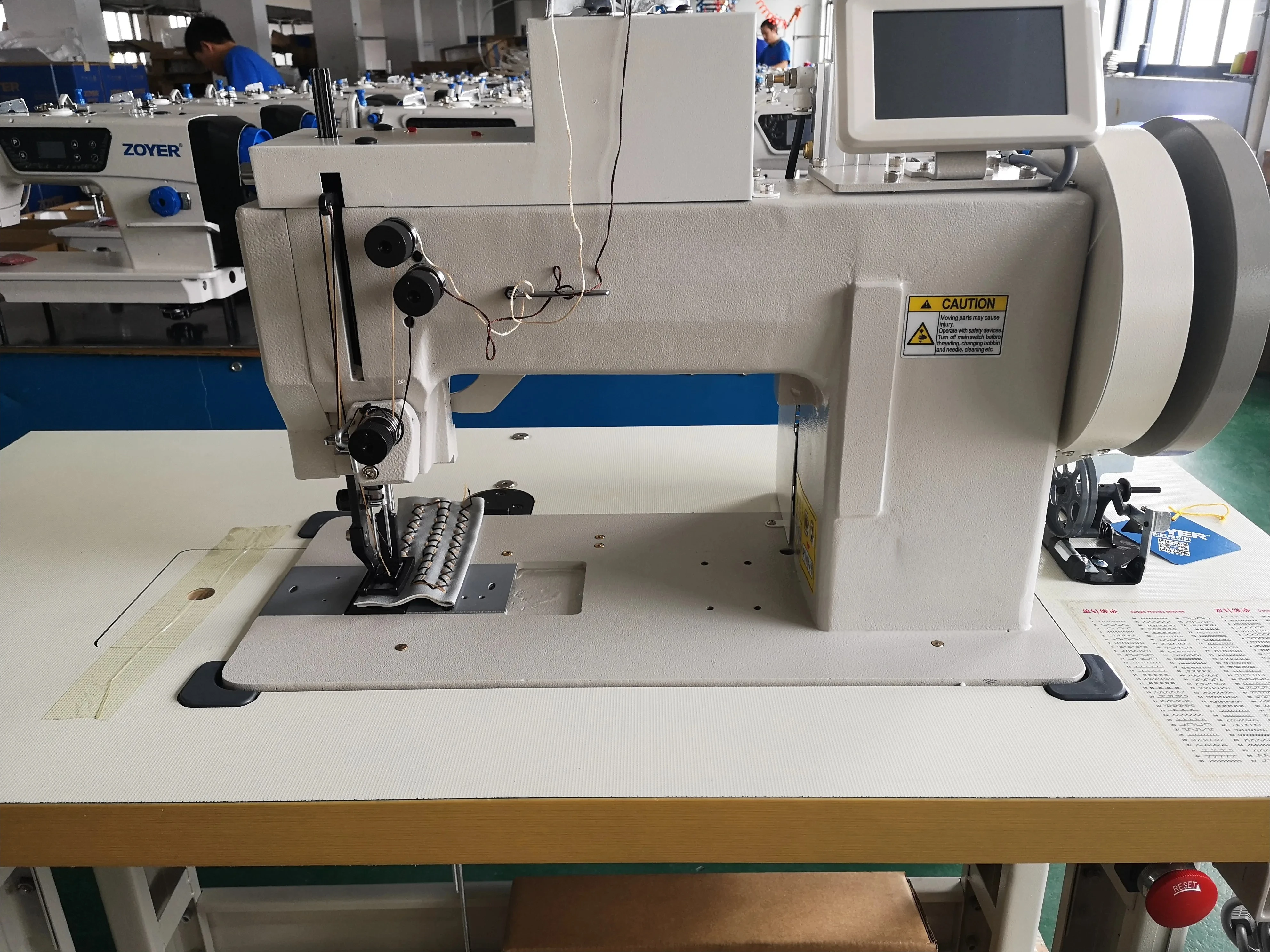 ZY266-102D Zoyer extra Thick Thread Single/double Needle Top and Bottom Feed Heavy Duty Pattern Sewing Machine for Leather