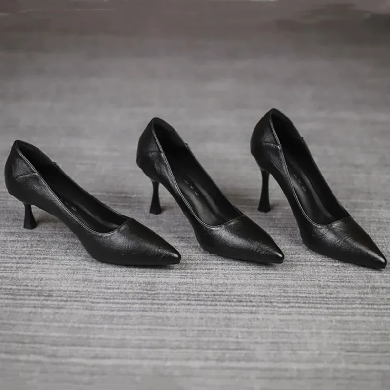 Fashion Soft Leather Comfortable Black OL Work Shoes Pointed Toe Women Thin High Heels Classic Simple Ladies Pumps Small Size 33