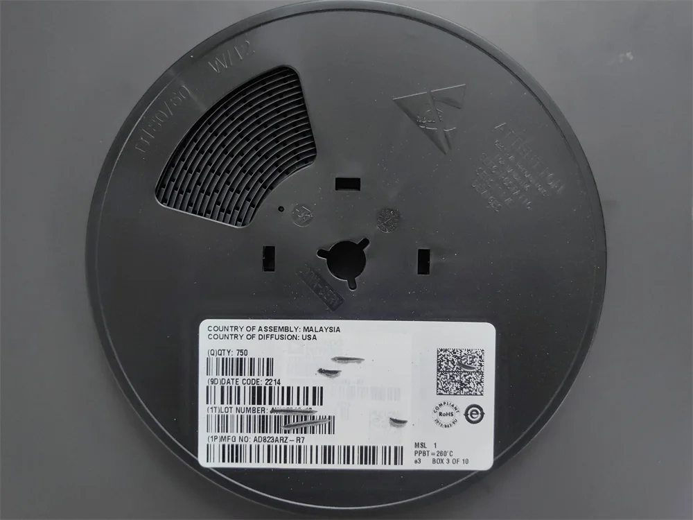 AD823ARZ-R7 En stock 100% Original Nuevo