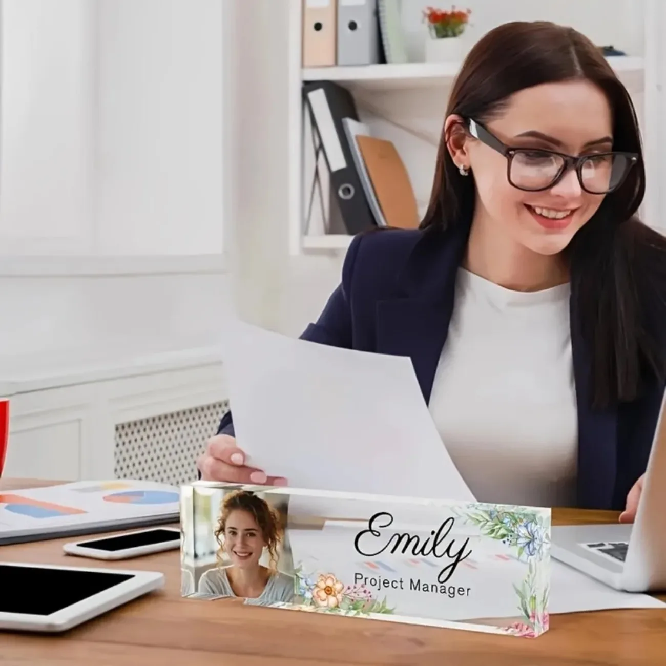1PC Personalized Floral Acrylic Desk Nameplate, Custom English Desktop Sign, Multi‑Purpose Office Must‑Have Decor view 4