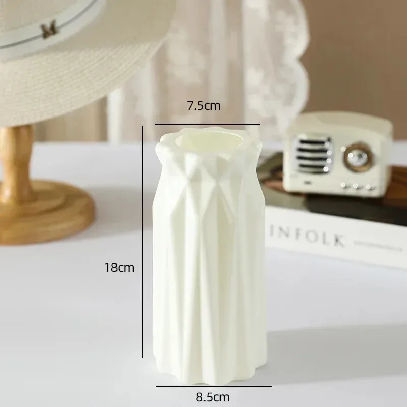 Juego de 3 Jarrones de Origami de Plástico Blanco, Ideales para Centros de Mesa, Salas de Estar y Fiestas, Combinables con tus Propios Arreglos Florales