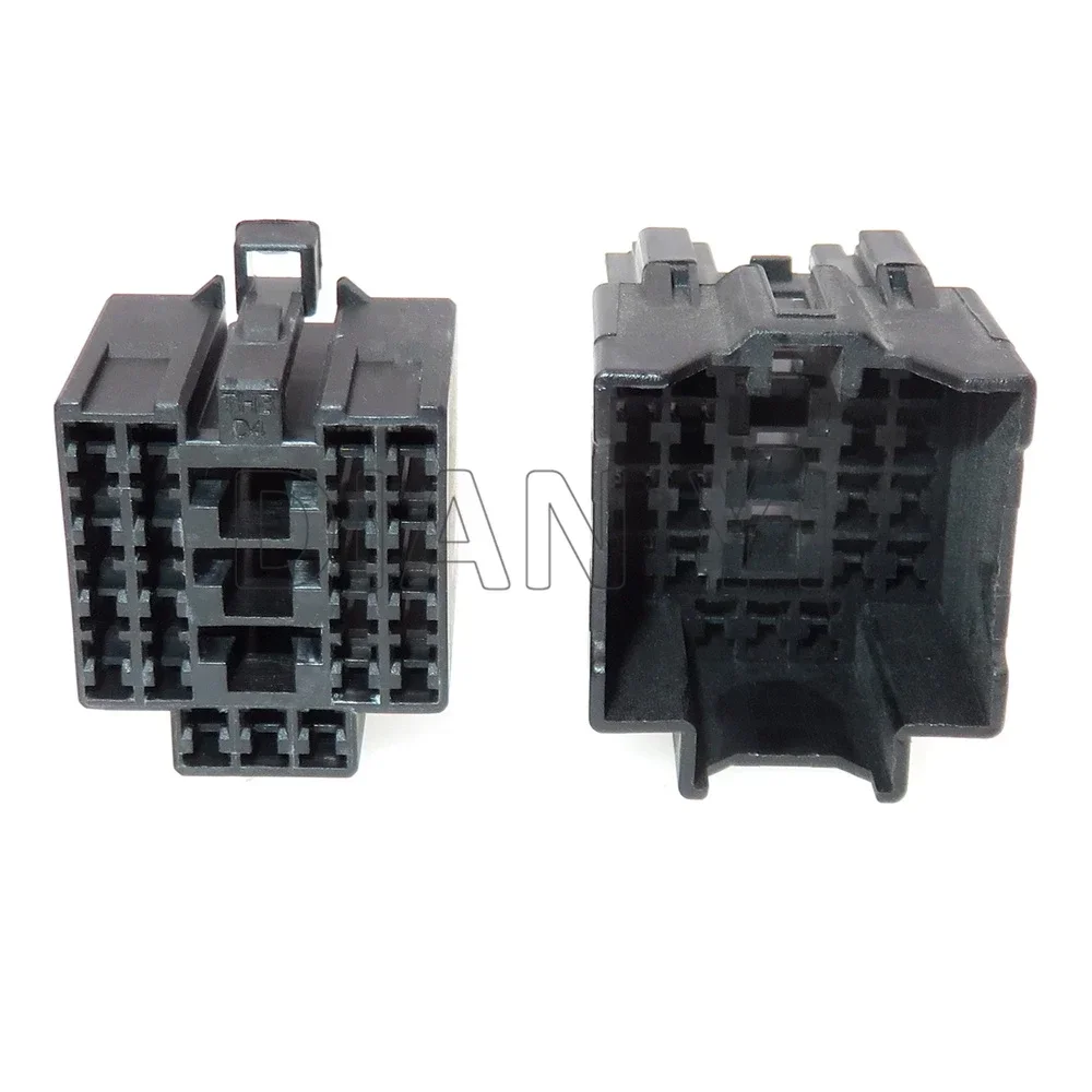 1 Set 22 Way AC Assembly Car Male Plug Female Composite Socket Auto Accessories MG620838 Auto Electric Cable Socket MG610837-5