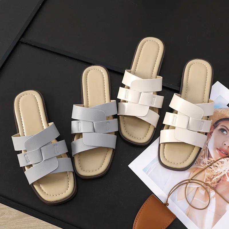 

French Flat-soled Sandals for Women in Summer, New Square-toe Hollow-out Soft-sole Beach Vacation Flip Slippers