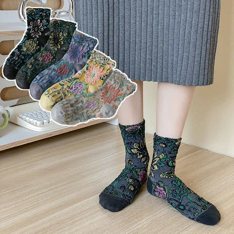 Women Socks Floral Embossment Lolita Kawaii Cotton Long Socks Women Ethnic Harajuku Retro Vintage Streetwear Middle Tube Socks