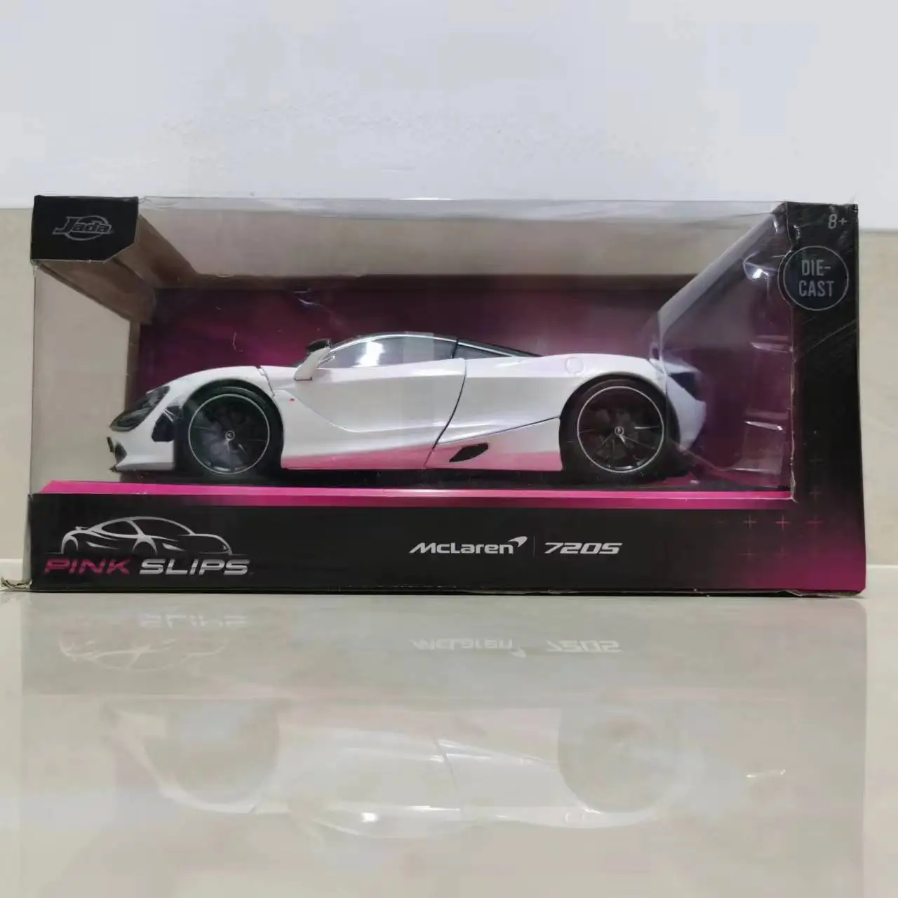 

1:24 McLaren 720S модель автомобиля под давлением, модель автомобиля из металлического сплава, демонстрация украшения, коллекционные подарки J340