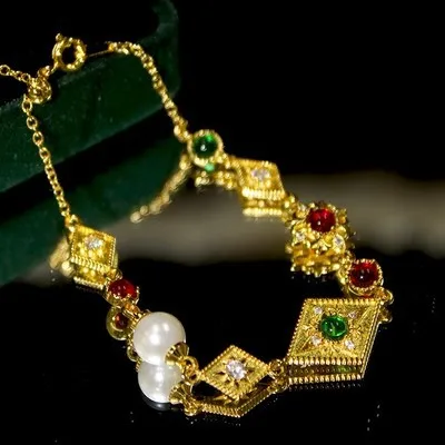 Monet Garden French Colorful Zircon Retro High-end Bracelet Temperament Luxury Fashionable and All-match Handicap