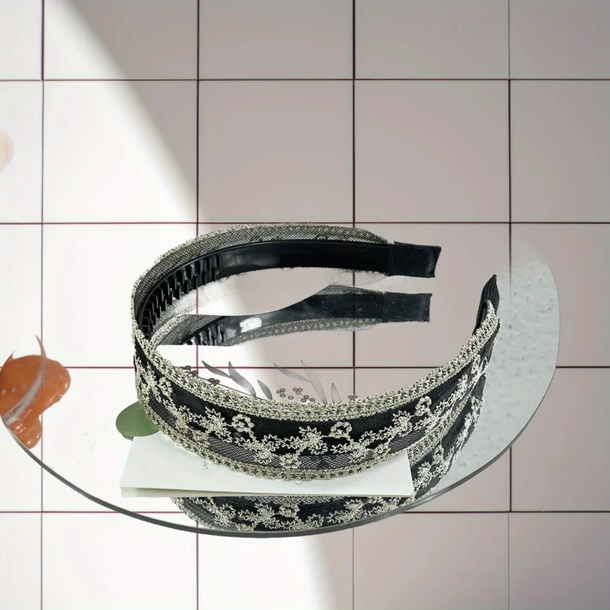 

Vintage French Lace Headband Wide Non-Slip Elastic Band Mesh Elegant Design for Women Luxury Home Wear