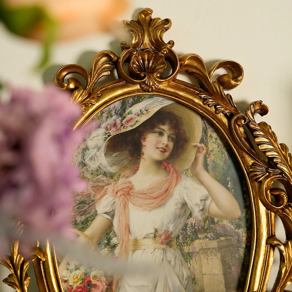 1 PCS 5 inch 6 inch 7 inch Relief Hollowing Resin Photo Frame Carved European Antique Old Oval Resin Home Furnishing Creative Ph