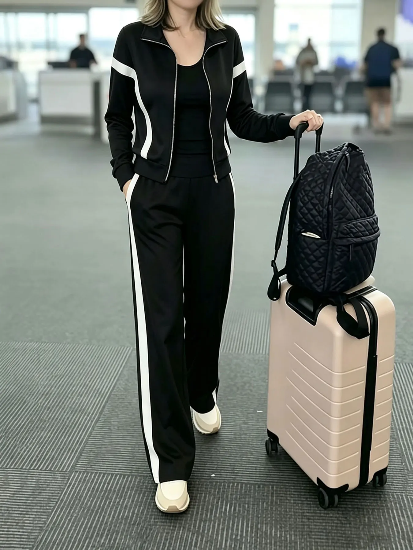 Airport Style Color-Blocked Sports Suit for Women with White Stripes on the Sides, Stand-Up Collar Zip-Up Long-Sleeve Jacket, Wide-Leg Pants Two-Piece Set, Casual and Slimming Commuter Wear for Women