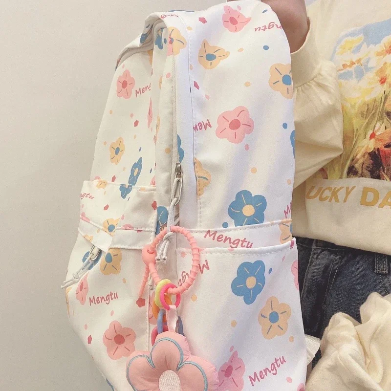 Koreanische Cartoon-Druck Blumen Anhänger Rucksack Frauen Harajuku Y2k Student adrette Schult aschen Japanisch alle passen Kawaii Rucksäcke