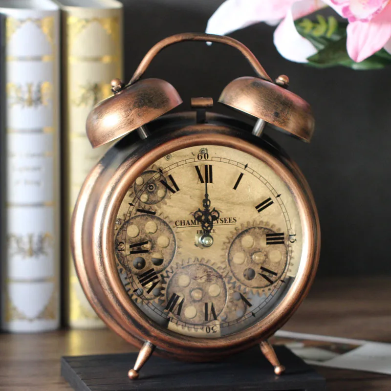 

European Retro Gear Mechanical Desk Clock Do Old Metal Clock Ornament Large Creative Pendulum Clock clock vintage