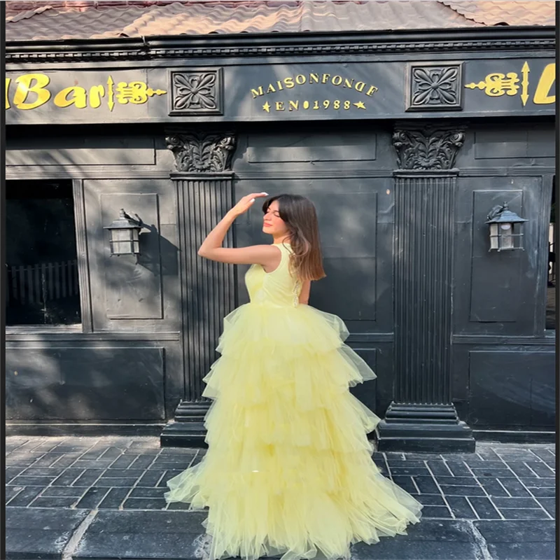 Sukienki wieczorowe szyte na miarę, eleganckie sukienki na specjalne okazje, sukienki na studniówkę, sukienki na wesele, sukienki koktajlowe, sukienki happy sharon