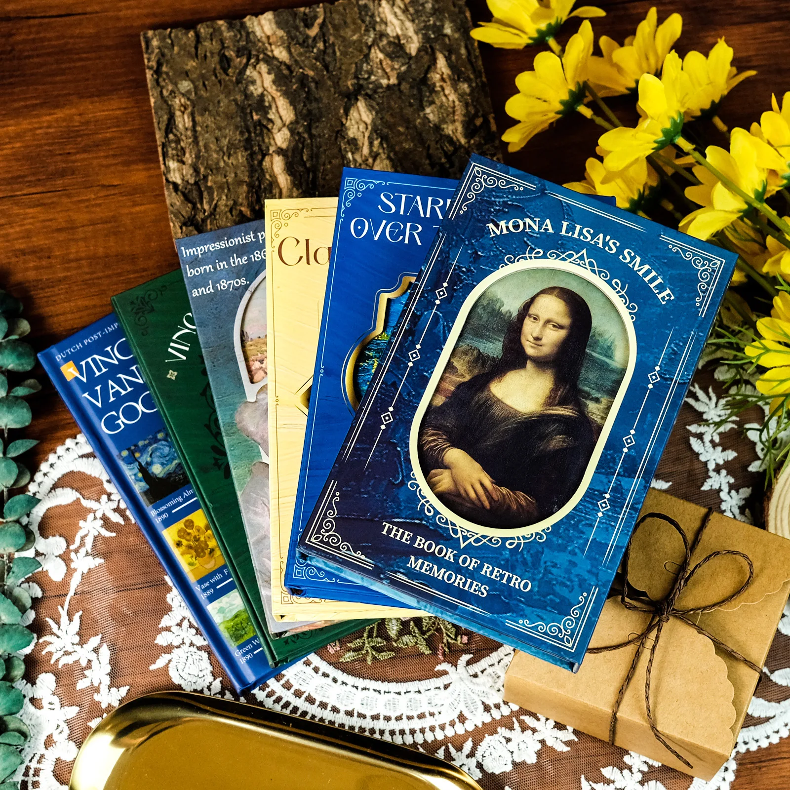 1PCS Beautiful Retro Oil Painting Series Notebook Hard Case Portable Tri-fold Notebook with Magnetic Closure Diary Book