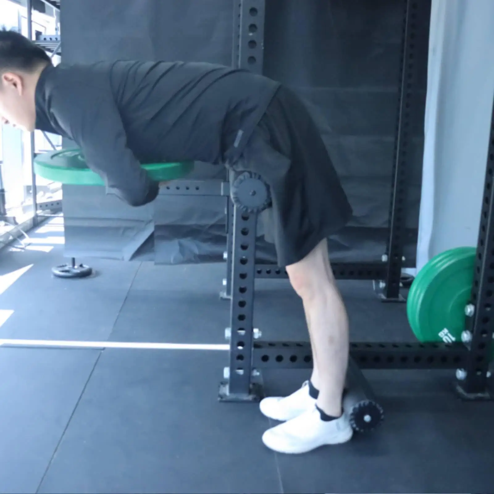 Home Gym Squat Training Rack Attachment PU Padded Leg Roller for Split Squats and Lower Body Exercises