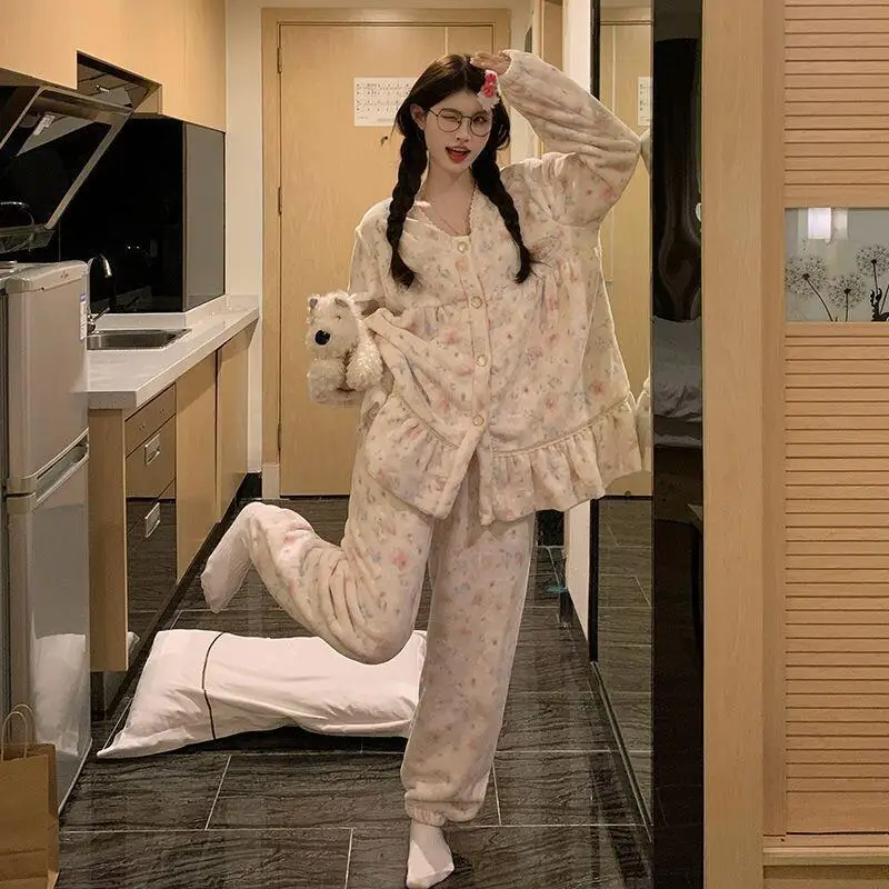 

Coral Fleece New Style Fashion Homewear Sweet and Thick Velvet Pajamas for Women Autumn Winter Home Clothes Pajama Set Women's