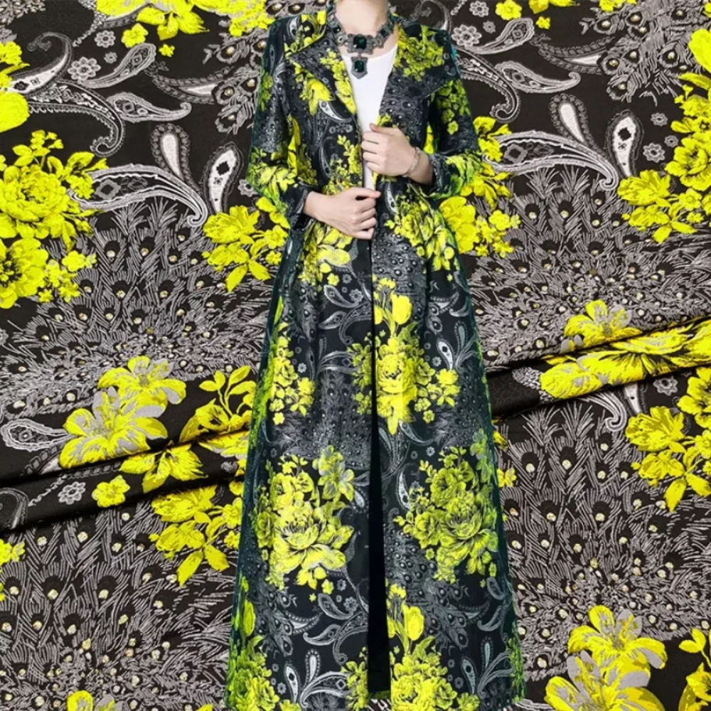 

Brocade Jacquard Fabric Peacock Rose Windbreaker Coat Dress Cloth Autumn Winter Brand Fashion Design Sewing Wholesale Material
