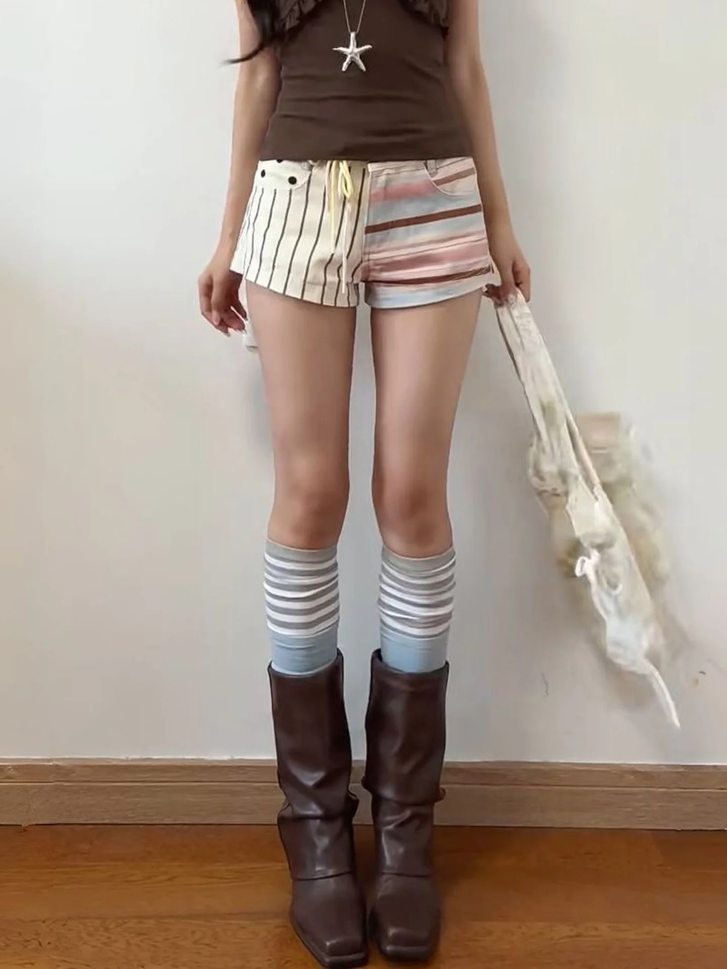 American Retro Washed Striped Pattern Printed Wide Leg Denim Shorts Women Sexy Loose Slimming Hot Pants High Waist Pocket Detail