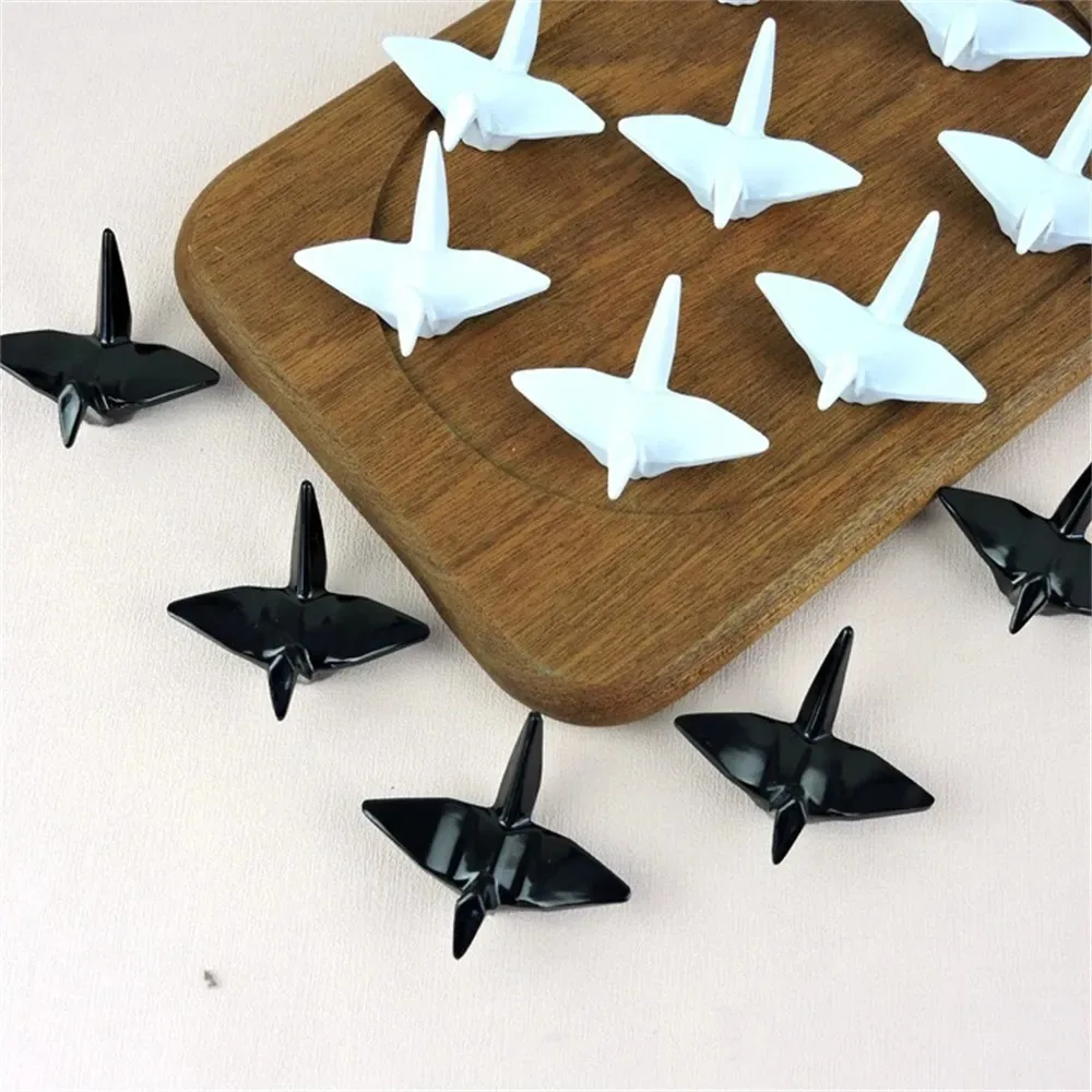 1Pcs Resin Paper Crane Chopstick Holder Origami Ceramic Chopsticks Rack Spoon Fork Chopstick Pillow Dinner Table Decoration