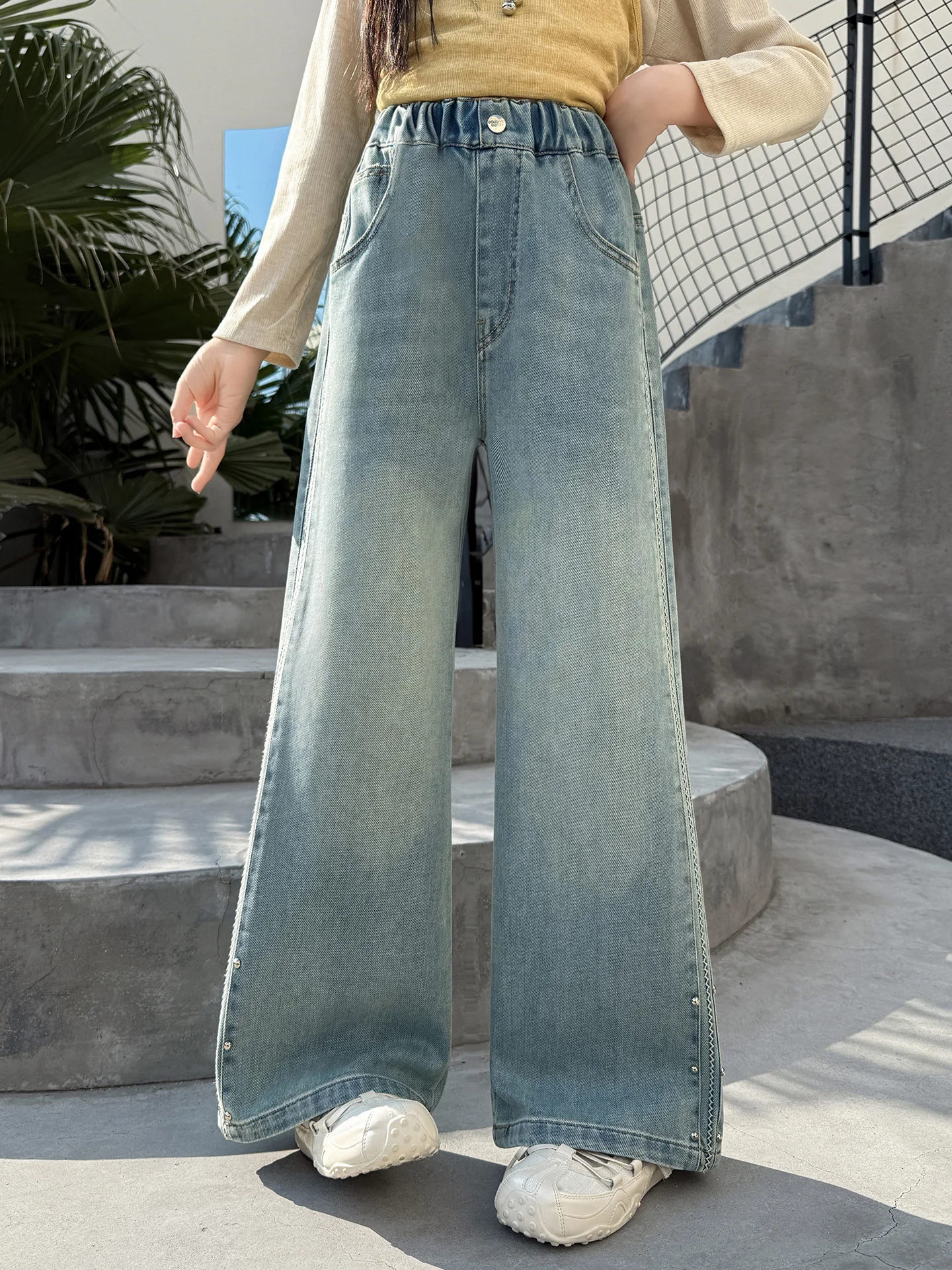 

Spring Faion Girls Jeans Wide Leg Straight Cut Embroidered l Waist Denim Spring Autumn Seasonal Trousers for Tweens