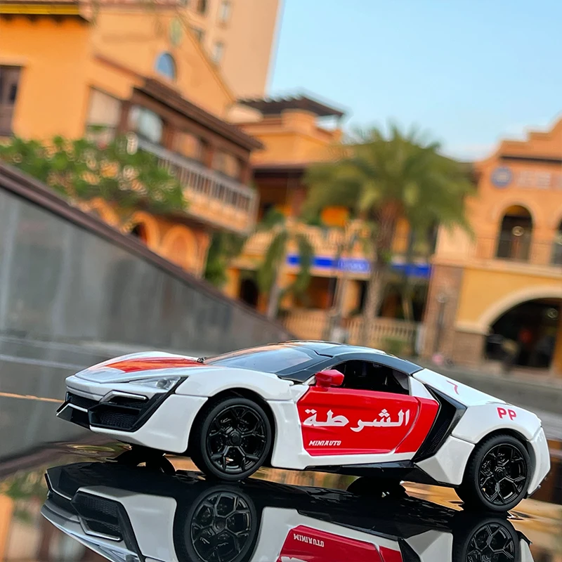 1:32 Lykan Hypersport Alloy Sports Car Model Diecast Metal Police Toy Car Model High Simulation Sound Light Collection Gift
