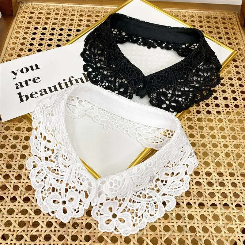 Lace Fake Collar Tie Women White Hollow Detachable Collar Lapel Shirt Blouse Top False Collar Woman Necklace Clothes Accessory