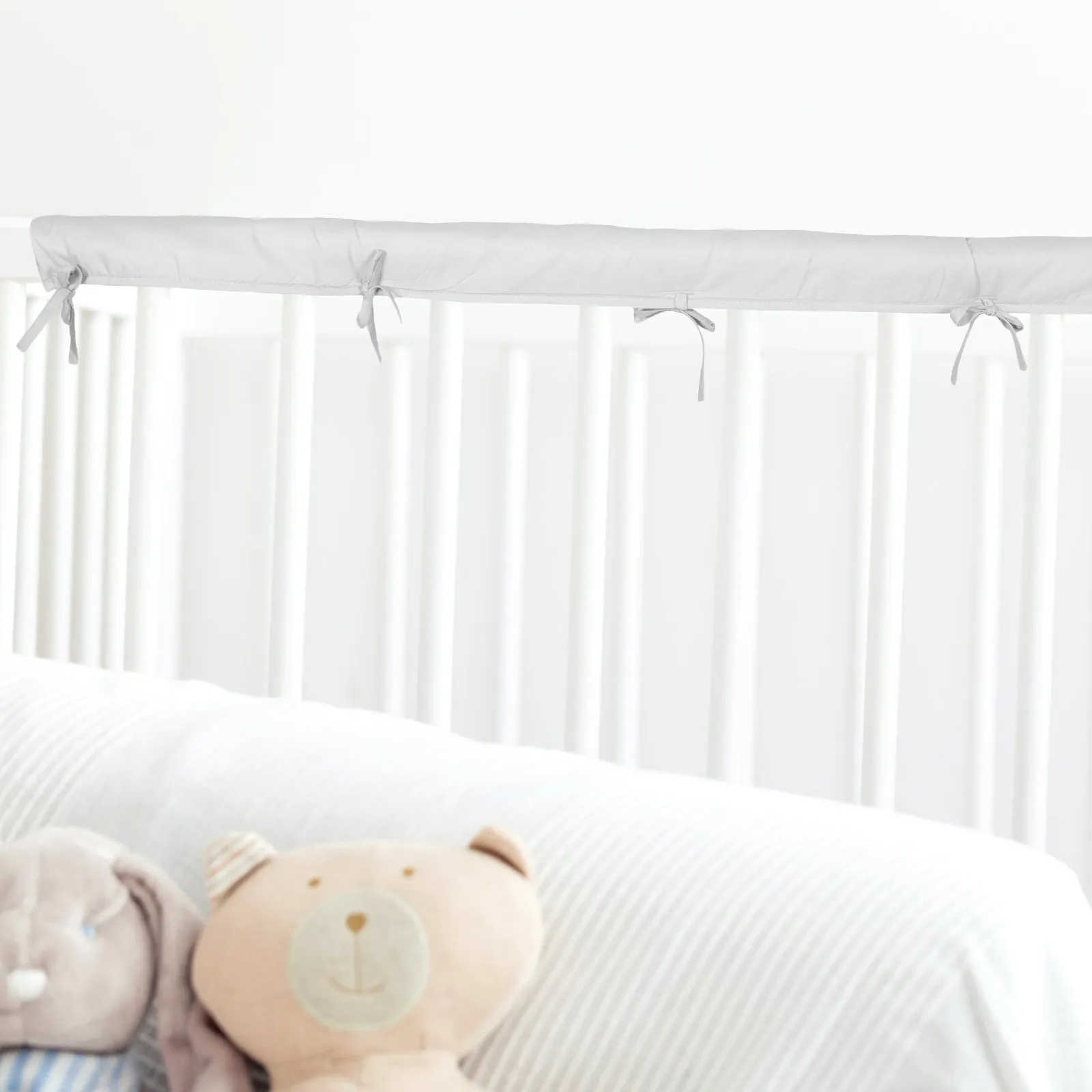 

1 комплект мягких дышащих чехлов для детской кроватки, защитные накладки для новорожденных, предотвращающие проколы при прорезывании зубов