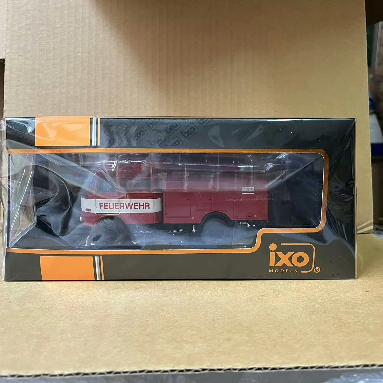 Doos Gebarsten Diecast IXO 1/43 Schaal IFA W50 FEUERWEHR Legering Model Auto Collectible Toy Gift Souvenir Display Ornament