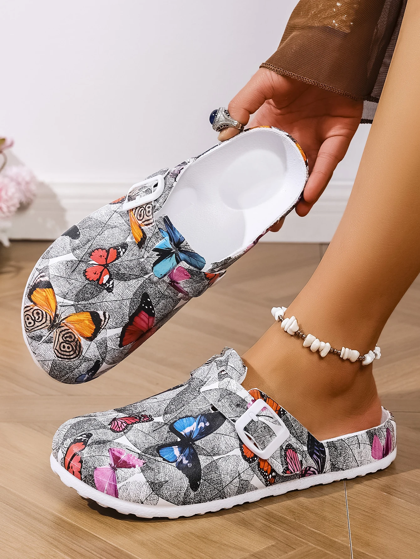 Neue modische Damen-Slipper, elegante schwarz-graue Schmetterlings-Wasserzeichen-Keilabsatz-Pantoffeln mit strapazierfähiger, weicher Sohle, bequem – Detail 6