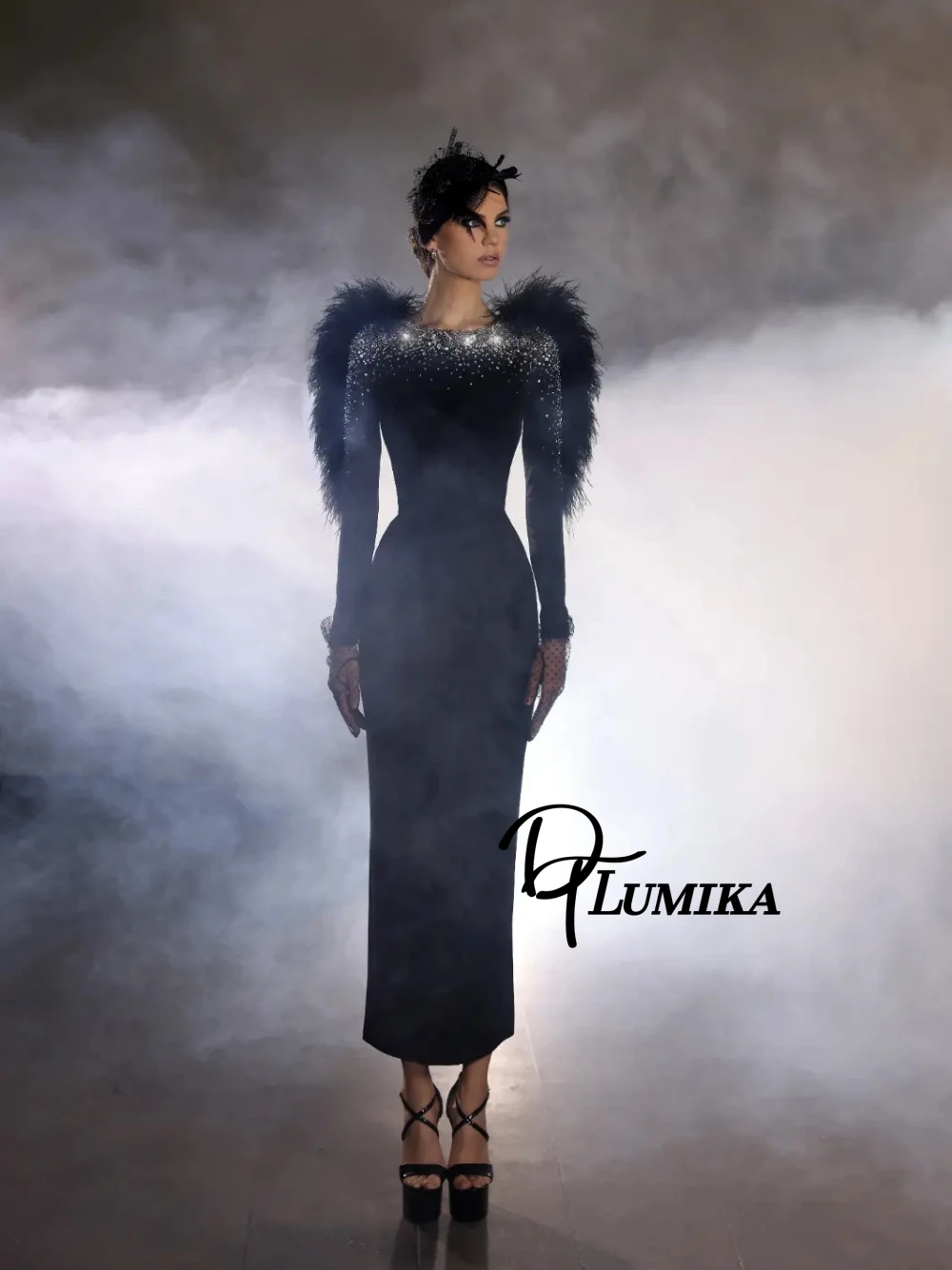 

Black Feathered Long Sleeves Evening Dress Chic Crystals Bodycon Fit Classy Cocktail Gown For Red Carpet Customized No Gloves