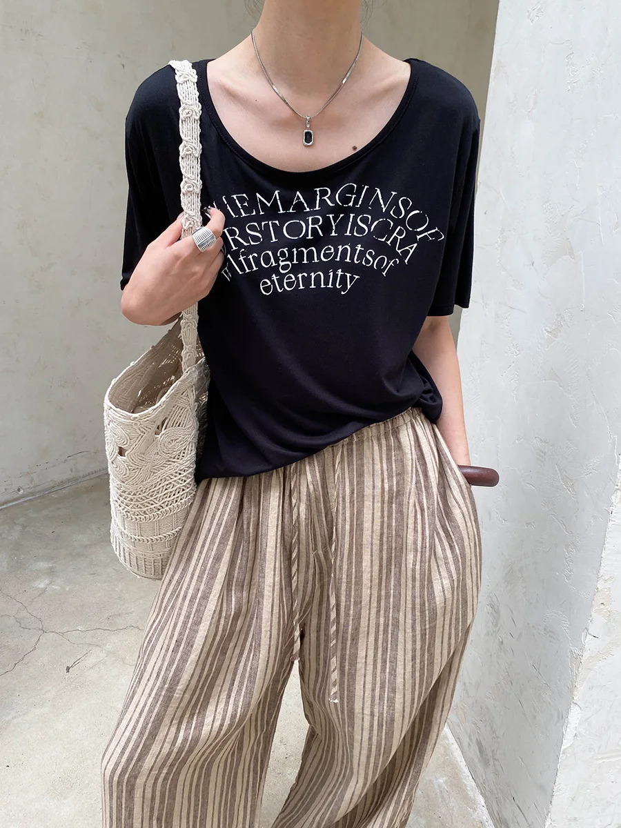 Sommerliches Damen-T-Shirt mit lässigem und modischem Design, Nischen-Design mit Buchstaben-Print, Rundhalsausschnitt und kurzen Ärmeln – Detail 9