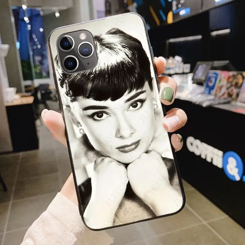 Audrey Hepburn hot phone funda cover for iPhone 15Pro 16pro 13PRO max 7 8 XR 14plus 11pro 12pro max 13mini SE 2020 cases coque