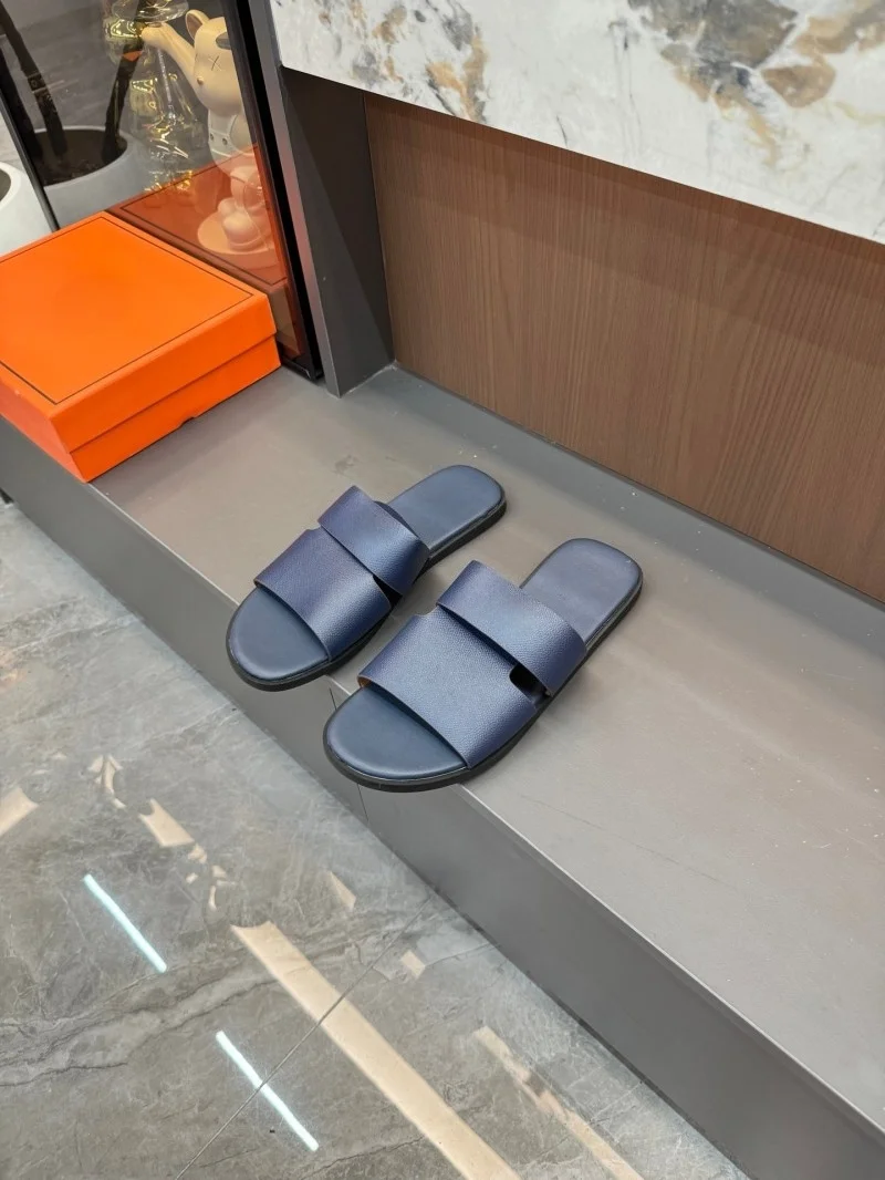 

Summer beach slippers men's fashion comfortable breathable sandals indoor and outdoor sandals plus size