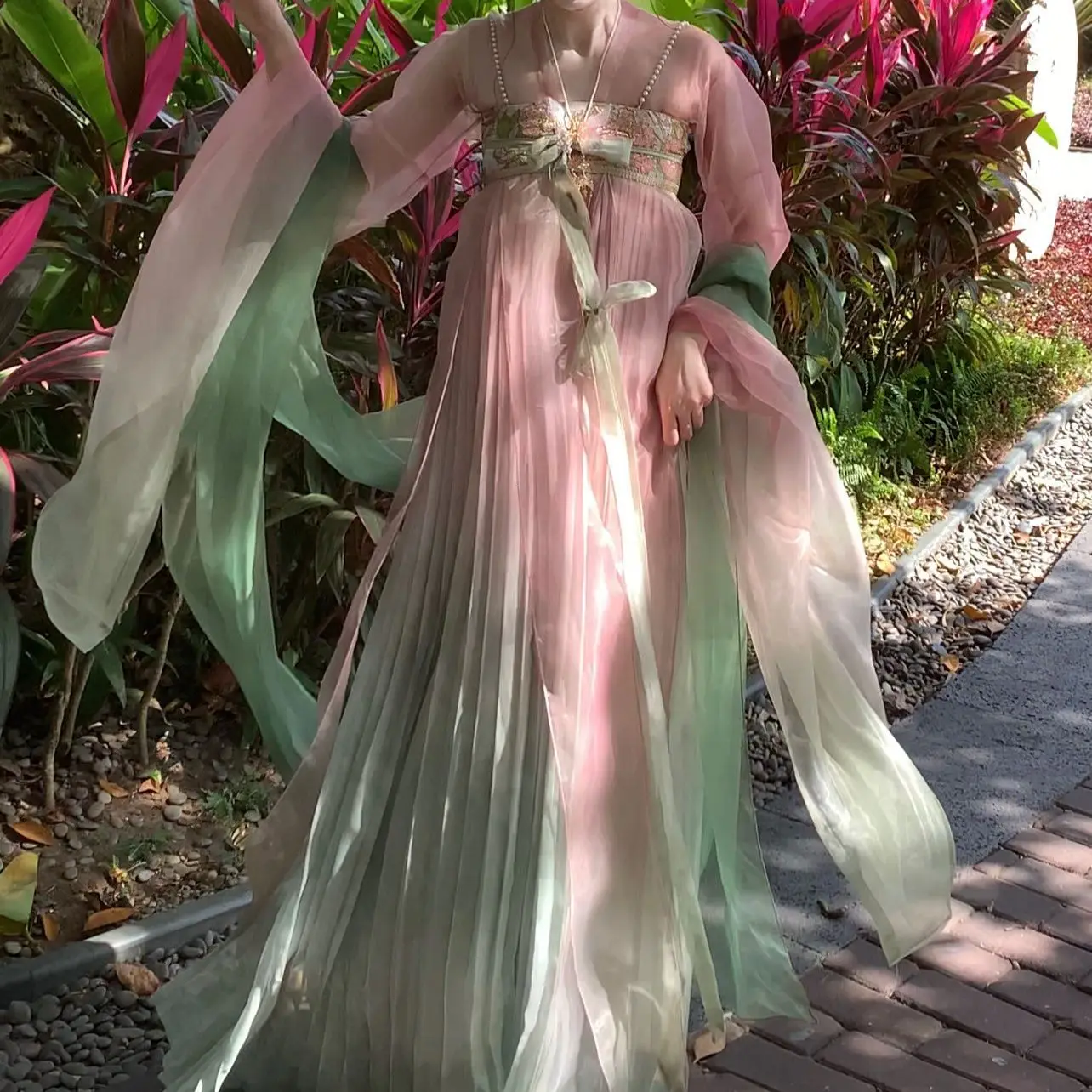 Vestido de fada vintage chinês, Hanfu melhorado, Bordado nacional da flor, Vestido folclórico retrô, Vestido de princesa oriental