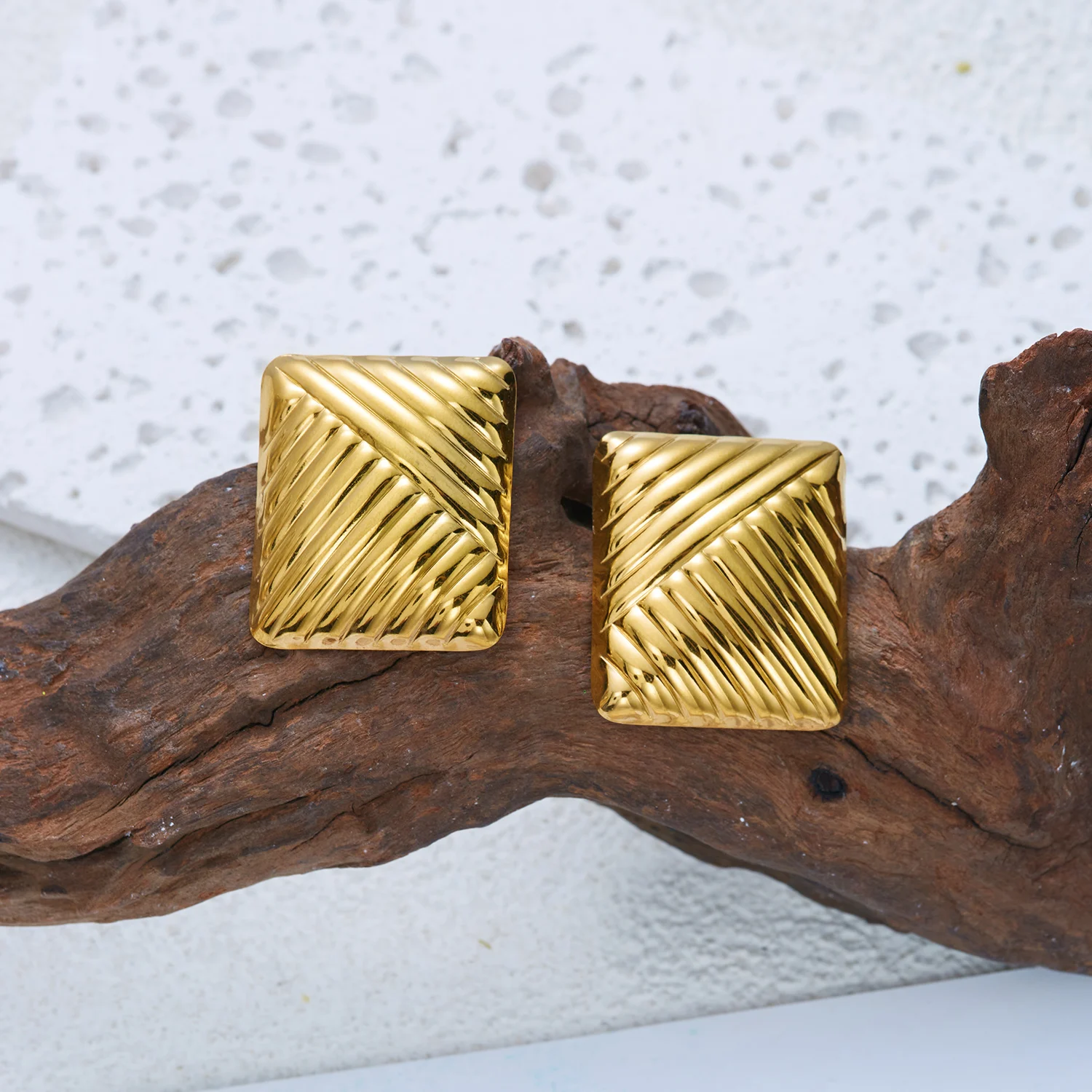 Rectangular Diagonal Textured Stainless Steel Gold Stud Earrings for Women Vintage Chunky Oval Loop Earring Daily Office Jewelry