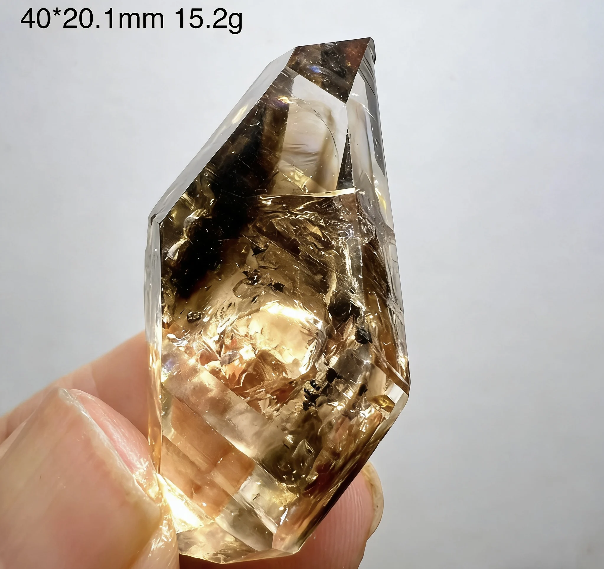 عينة كريستال لامعة طبيعية كريستال خام خشن عالي التردد حجر الريكي العافية الروحية التأمل ديكور المنزل