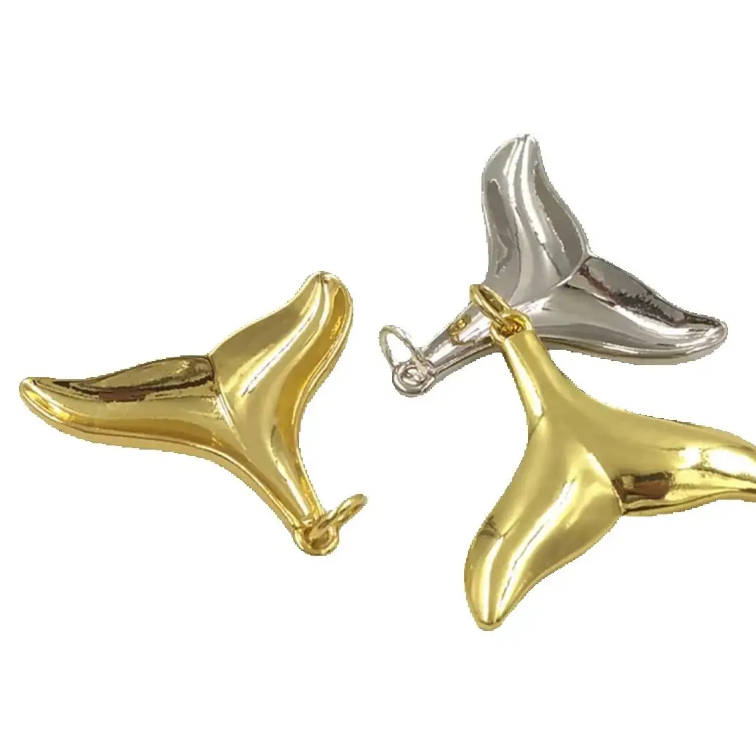 

WT-P2001 Wholesale Unique Lovely Fish Tail Design Small Pendant Super Match Accessory For Earring Or Necklace Jewelry Finding