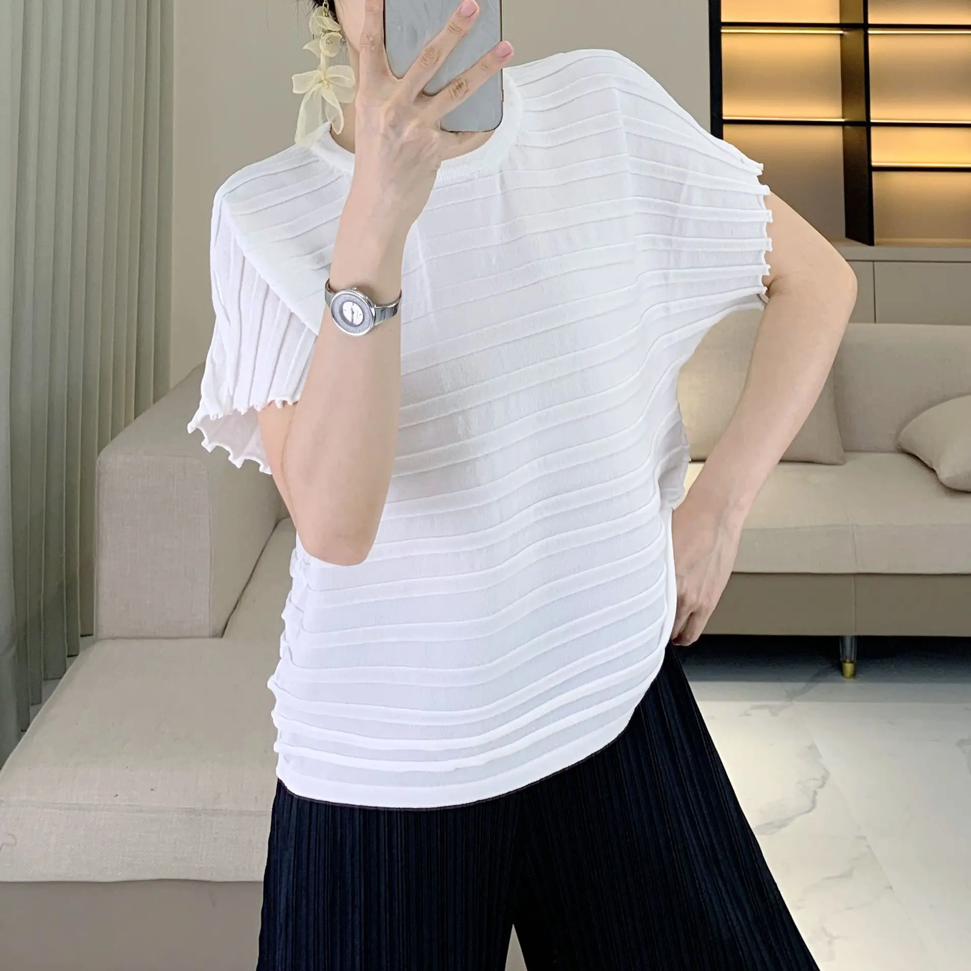 Miyake nouveau T-Shirt femme col rond tricoté mode Plisse ample femmes polyvalent plissé couleur unie à manches courtes haut