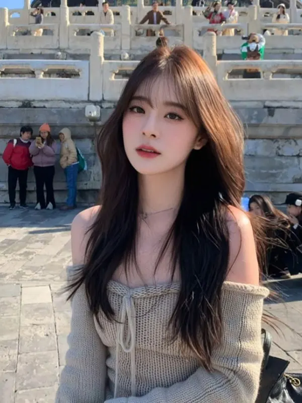 

Ретро-стильный облегающий вязаный топ на одно плечо для женщин: модный и красивый, с длинным рукавом, для зимнего сезона, обеспечивает среднюю теплоту