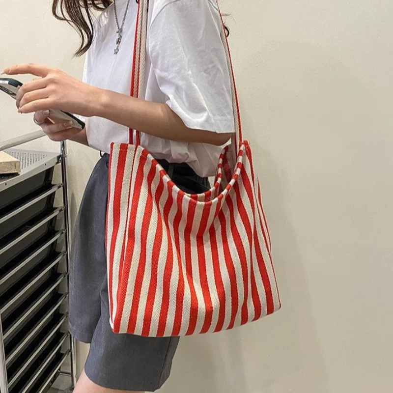 bolsa-de-lona-espacosa-versatil-e-elegante-grande-capacidade-bolsa-de-ombro-para-trabalho-casual-feminino-e-deslocamento-escolar