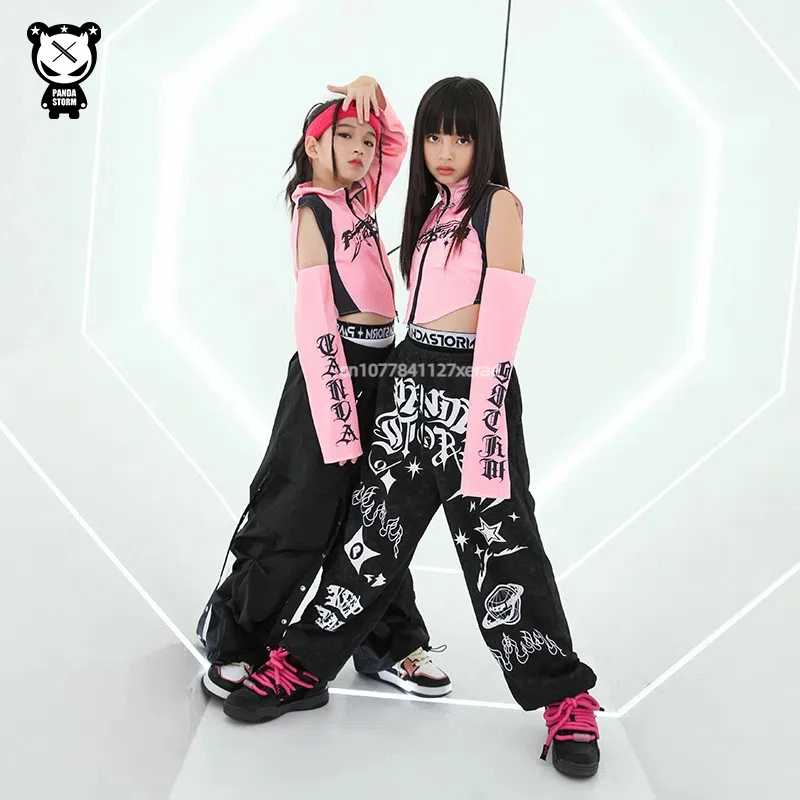 

Boys and Girls Street Dance, Jazz Dance, Fashion Show, Drum Stand, T-shirt, Trendy Clothing, Pink and Black Performance Suit Set