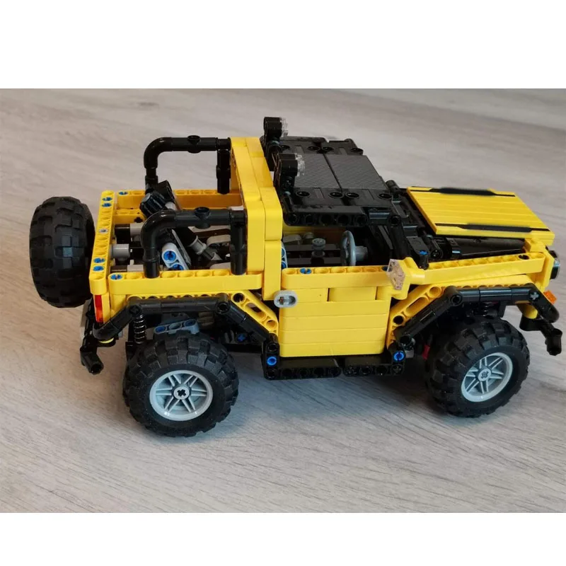 

MOC-70330 New Classic Cargo Truck Building Block Model, 810 Parts, Toy Gift for Boys, Children, Birthday, and Christmas