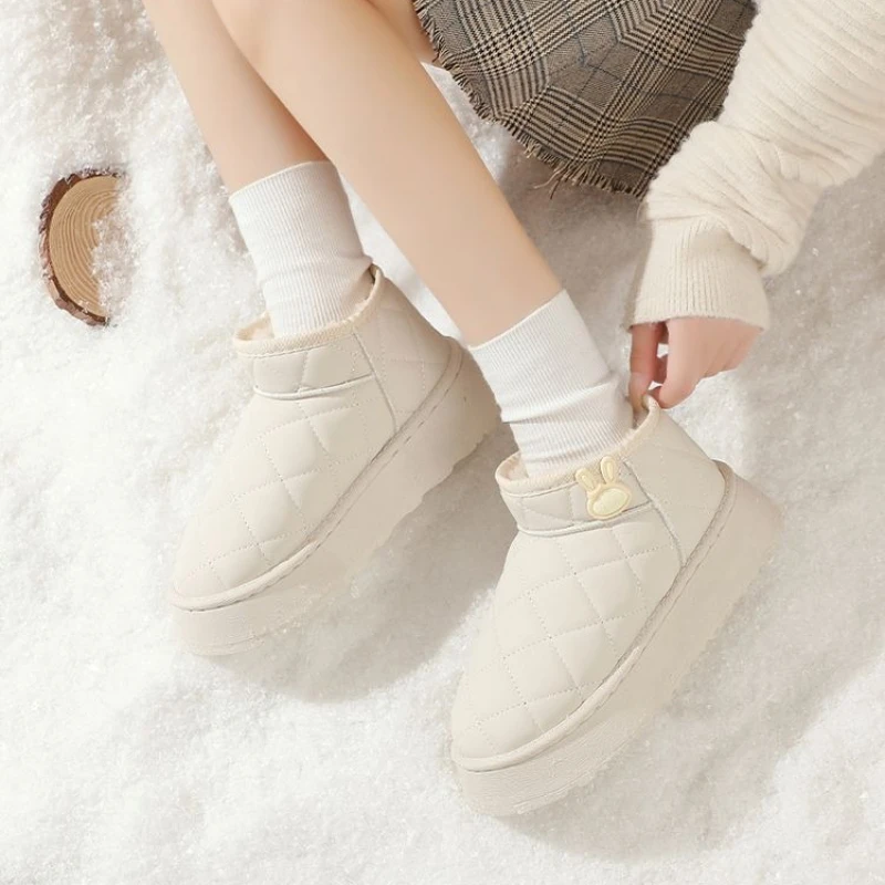 

Korean Style Plain Winter Woman Shoes White Furry Trend 2025 Designer Luxury Fashion Waterproof Non Slip Snow Boots for Women
